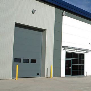 High Standard Industrial Lifting Door